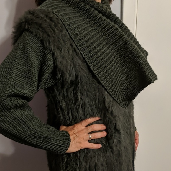 Sweater/Jacket - Picture 2 of 6